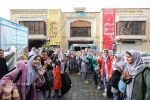 گزارش تصویری از استقبال چشمگیر دانش آموزان همدانی از نمایش های دومین روز بیست و نهمین جشنواره بین‌المللی تئاتر کودک و نوجوان همدان / 1403/08/13 - عکس ها از  ایمان حامی خواه