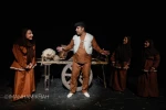 نمایش «راز پیشونی سفید»- عکس: ایمان حامی خواه /
کارگردان : سیده معصومه زیوری حسینی پور / پلاتو شهید آوینی / 1403/08/13