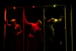 نمایش «یارا و ماموریت عروسکی »- عکس: سمانه جویا /
کارگردان : کولتسوو دیمیتری/ پلاتو آوینی/ 1403/08/12