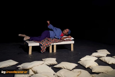 نمایش «خورپوفیسم»- عکس: سمانه جویا /
کارگردان : امیر تنها/ پلاتو عبادی / 1403/08/15