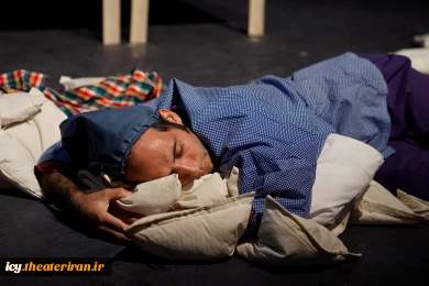 نمایش «خورپوفیسم»- عکس: سمانه جویا /
کارگردان : امیر تنها/ پلاتو عبادی / 1403/08/15