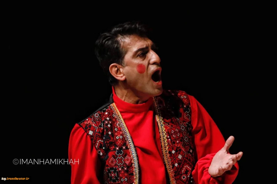 نمایش «هفت خوان کودکان»- عکس: ایمان حامی خواه /
کارگردان : حسین مزینانی/ تالار اصلی شهید آوینی/ 1403/08/16