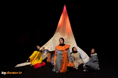 نمایش «سیرک تراویاتا »- عکس: سمانه جویا /
کارگردان : سونا مارتیروسیان / پلاتو عین القضات/ 1403/08/16