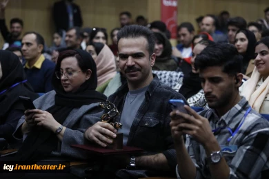 گزارش تصویری از مراسم اختتامیه بیست و نهمین جشنواره بین‌المللی تئاتر کودک و نوجوان همدان - سری دوم/ 1403/08/17
عکس ها از ایمان حامی خواه