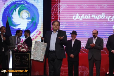 گزارش تصویری از مراسم اختتامیه بیست و نهمین جشنواره بین‌المللی تئاتر کودک و نوجوان همدان - سری دوم/ 1403/08/17
عکس ها از ایمان حامی خواه