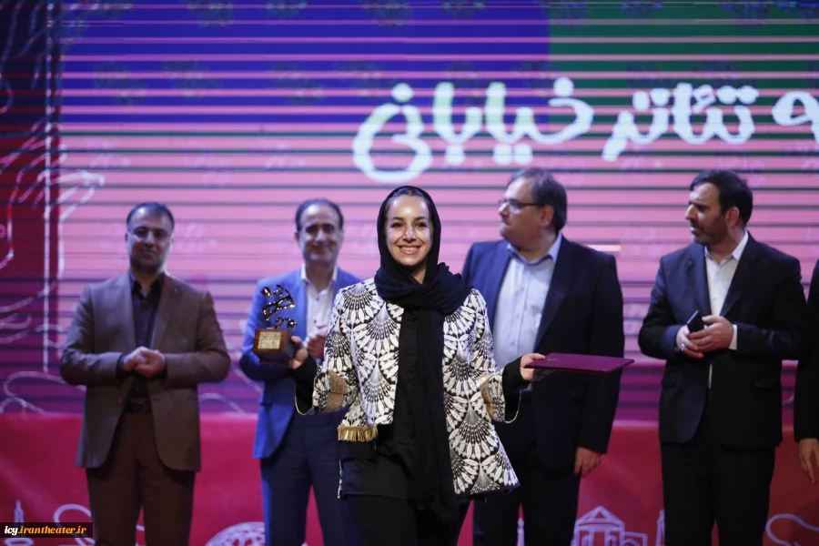 گزارش تصویری از مراسم اختتامیه بیست و نهمین جشنواره بین‌المللی تئاتر کودک و نوجوان همدان - سری سوم/ 1403/08/17
عکس ها از ایمان حامی خواه