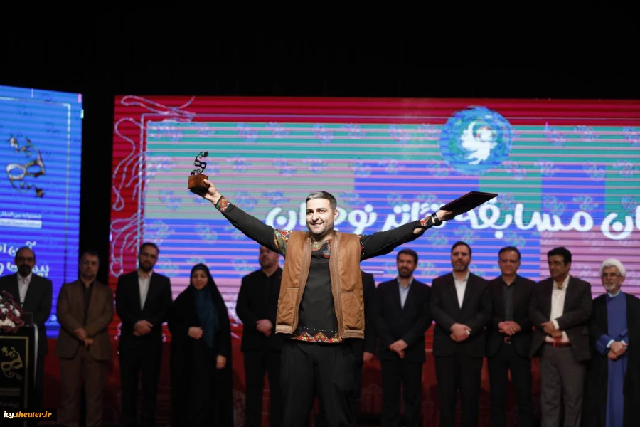 گزارش تصویری از مراسم اختتامیه بیست و نهمین جشنواره بین‌المللی تئاتر کودک و نوجوان همدان - سری چهارم/ 1403/08/17
عکس ها از ایمان حامی خواه